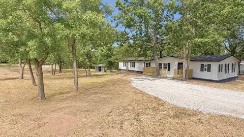1445 N 237 Rd, Mounds, OK 74047