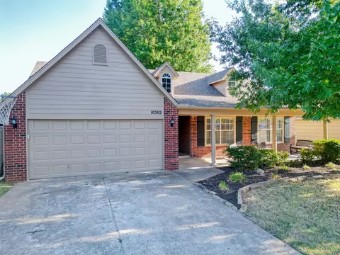 10302 E 113th Pl, Bixby, OK 74008
