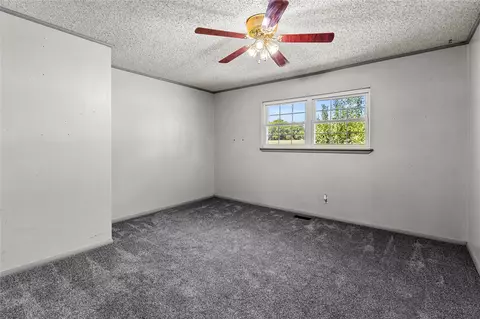 Bedroom - 509 Sunset Strip, Eufaula, OK 74432 photo 4 of 9