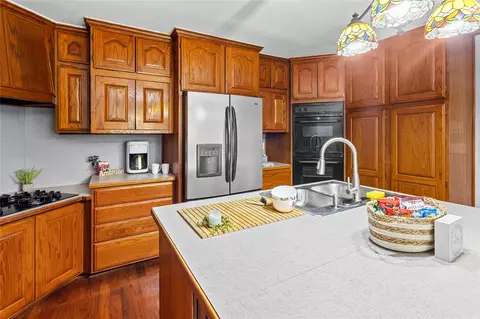 Kitchen - 509 Sunset Strip, Eufaula, OK 74432 photo 4 of 6