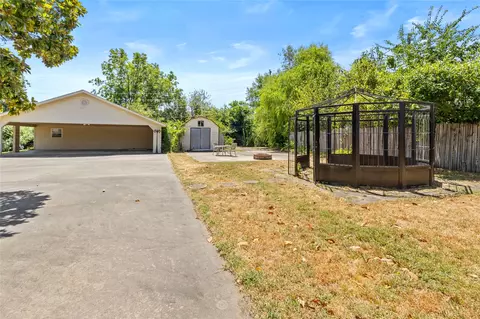 Exterior - 509 Sunset Strip, Eufaula, OK 74432 photo 24 of 26
