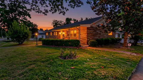 Exterior - 509 Sunset Strip, Eufaula, OK 74432 photo 5 of 26