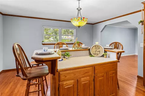 Dining - 509 Sunset Strip, Eufaula, OK 74432 photo 1 of 2