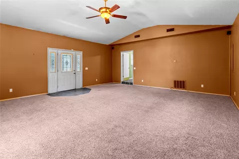 Living - 509 Sunset Strip, Eufaula, OK 74432 photo 9 of 9