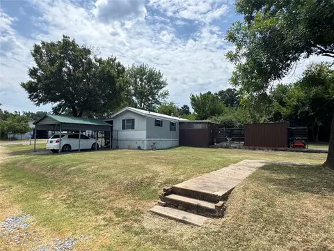 817 NW 8th, Krebs, OK 74554