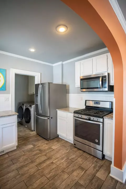 Kitchen - 2040 E 13th St, Tulsa, OK 74104 photo 2 of 3