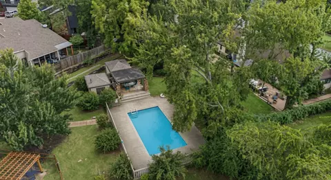 Exterior - 3313 E 68th Place 6, Tulsa, OK 74136 photo 3 of 11