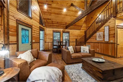 Living - 237 High Peak Trl, Broken Bow, OK 74728 photo 3 of 6