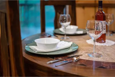 Dining - 237 High Peak Trl, Broken Bow, OK 74728 photo 2 of 2
