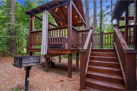 Exterior - 237 High Peak Trl, Broken Bow, OK 74728 photo 3 of 7