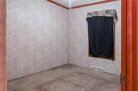 Bedroom - 419231 1139 Rd, Eufaula, OK 74432 photo 5 of 5