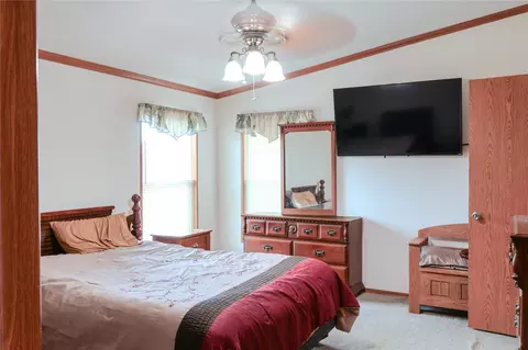 Bedroom - 419231 1139 Rd, Eufaula, OK 74432 photo 1 of 5