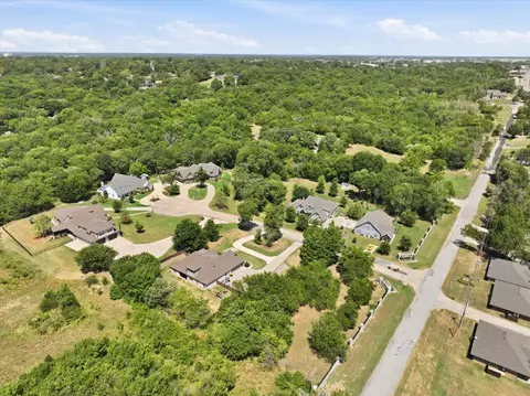 Cobblestone Drive, Ada, OK 74820 photo 7