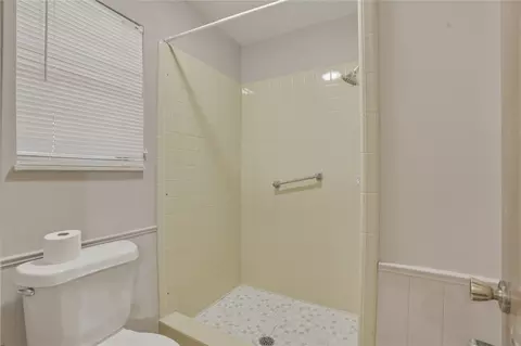 Bath - 2516 Timber Ter, Ada, OK 74820 photo 6 of 7