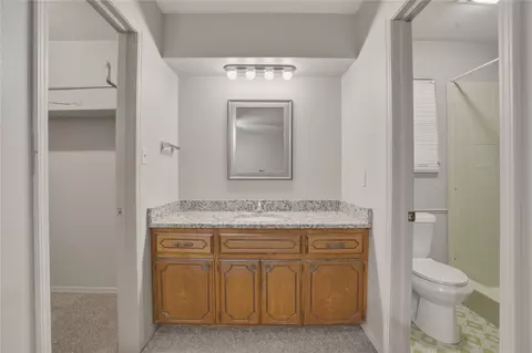 Bath - 2516 Timber Ter, Ada, OK 74820 photo 5 of 7