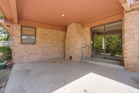 Exterior - 2516 Timber Ter, Ada, OK 74820 photo 4 of 10