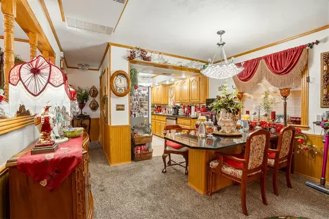Dining - 623 N Main, Ada, OK 74820 photo 3 of 10