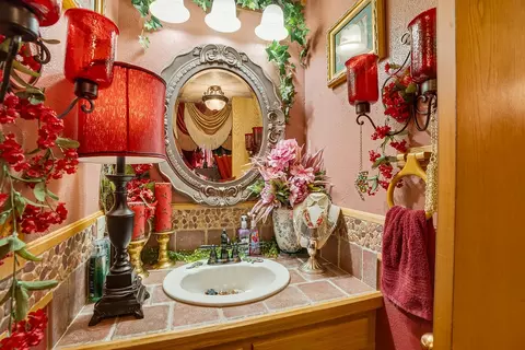 Bath - 623 N Main, Ada, OK 74820 photo 6 of 6