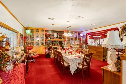 Dining - 623 N Main, Ada, OK 74820 photo 6 of 10