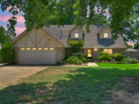2972 E 76th St S, Tulsa, OK 74136