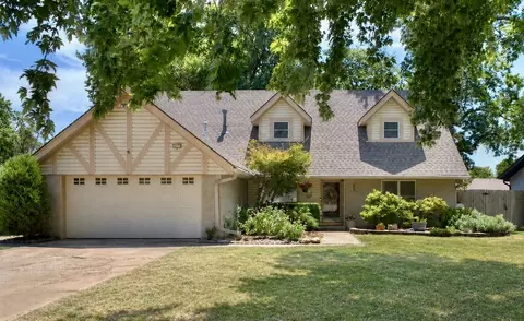2972 E 76th St S, Tulsa, OK 74136