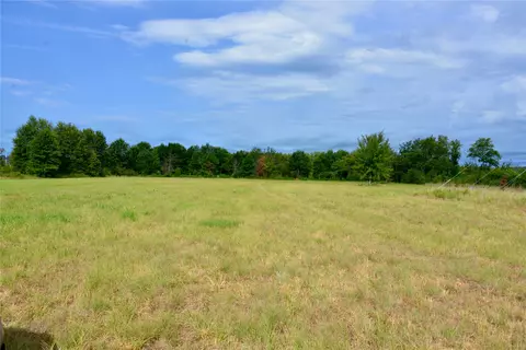 16401 E Hackberry Rd, Henryetta, OK 74437 photo 4
