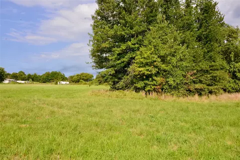 16401 E Hackberry Rd, Henryetta, OK 74437 photo 14