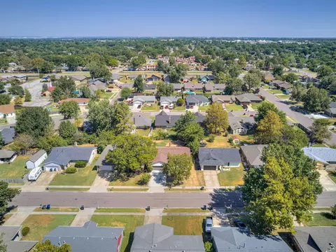 View/Area - 13365 E 32nd Pl, Tulsa, OK 74134 photo 3 of 5