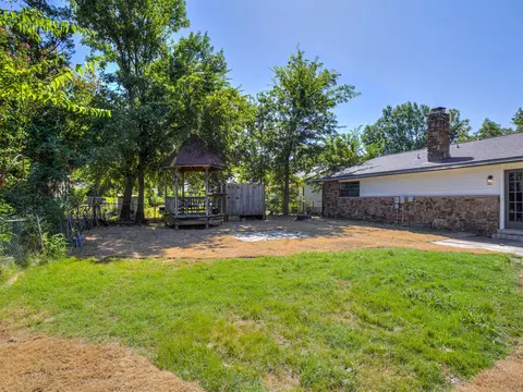 Exterior - 13365 E 32nd Pl, Tulsa, OK 74134 photo 12 of 13