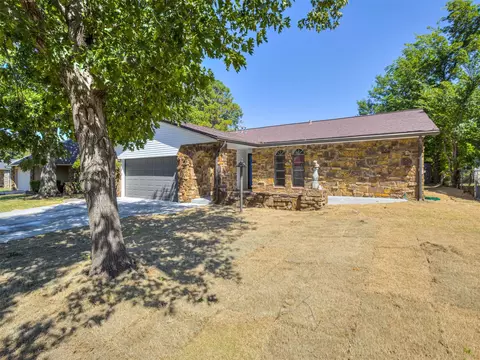 Exterior - 13365 E 32nd Pl, Tulsa, OK 74134 photo 2 of 13