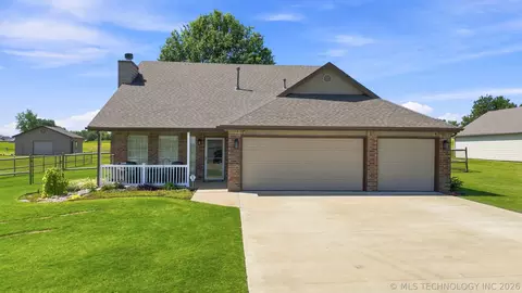 11650 Skyline Dr, Collinsville, OK 74021