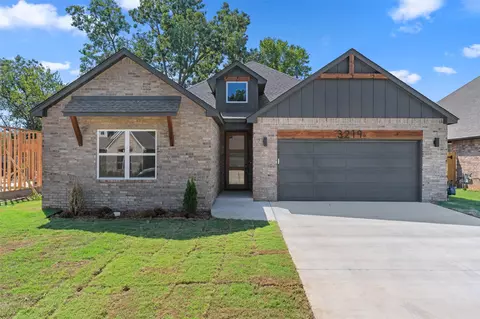 3219 Boardwalk Ct, Bartlesville, OK 74006