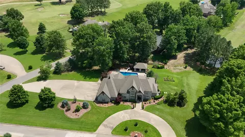 870 Cherry Springs Dr, Tahlequah, OK 74464