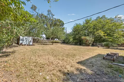 Exterior - 6115 E 4th St, Tulsa, OK 74112 photo 3 of 6