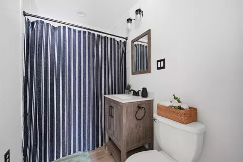 Bath - 507 N 2nd, Davis, OK 73030 photo 1 of 1