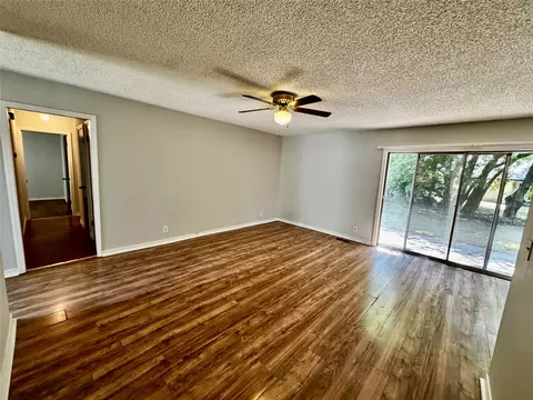 Living - 11552 E 27th Ct, Tulsa, OK 74129 photo 2 of 4