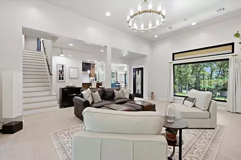Living - 16463 County Road 3600, Ada, OK 74820 photo 6 of 7
