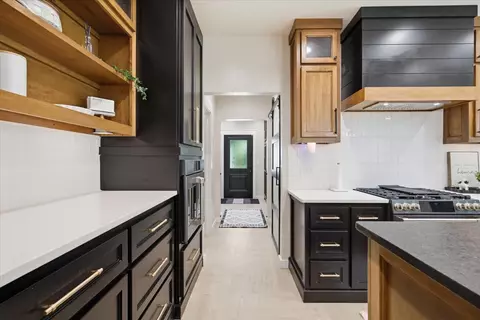 Kitchen - 16463 County Road 3600, Ada, OK 74820 photo 4 of 5
