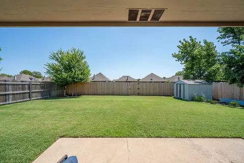 Exterior - 19610 E 49th Pl S, Broken Arrow, OK 74014 photo 5 of 7