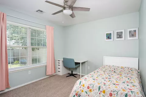 Bedroom - 19610 E 49th Pl S, Broken Arrow, OK 74014 photo 6 of 7
