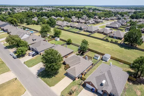 View/Area - 19610 E 49th Pl S, Broken Arrow, OK 74014 photo 4 of 7