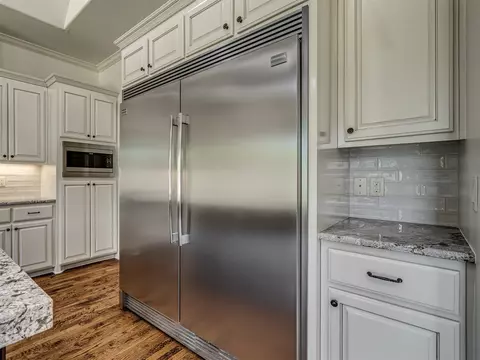 Kitchen - 5902 E 110th Pl, Tulsa, OK 74137 photo 4 of 8
