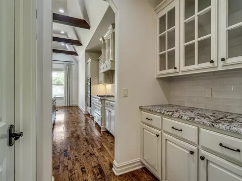 Entry Way - 5902 E 110th Pl, Tulsa, OK 74137 photo 3 of 12