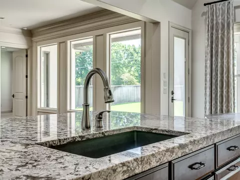 Kitchen - 5902 E 110th Pl, Tulsa, OK 74137 photo 2 of 8