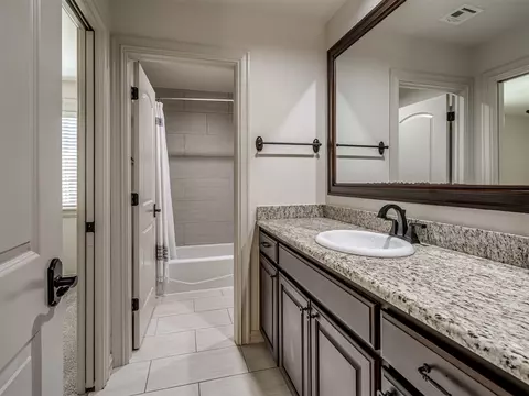 Bath - 5902 E 110th Pl, Tulsa, OK 74137 photo 12 of 16