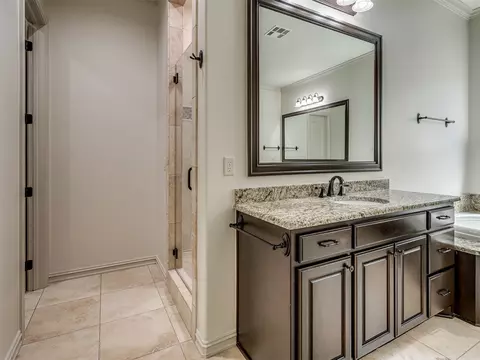 Bath - 5902 E 110th Pl, Tulsa, OK 74137 photo 6 of 16