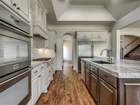 Kitchen - 5902 E 110th Pl, Tulsa, OK 74137 photo 6 of 8