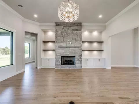Living - 3211 E 169th St S, Bixby, OK 74008 photo 4 of 12
