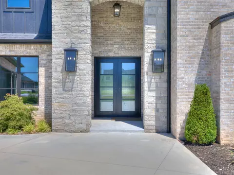 Exterior - 3211 E 169th St S, Bixby, OK 74008 photo 8 of 11