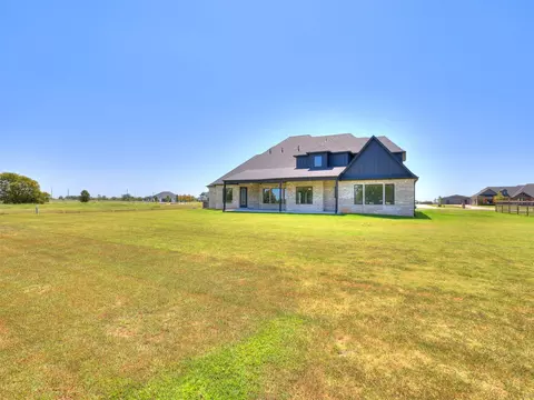 Exterior - 3211 E 169th St S, Bixby, OK 74008 photo 9 of 11